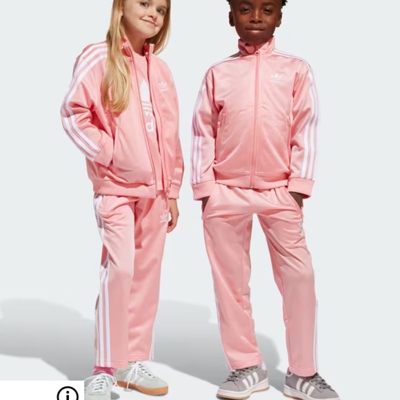 Girls Adidas tracksuit - Picture 1 of 4
